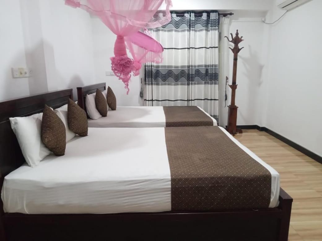 Holiday Villa Trincomalee Exterior photo