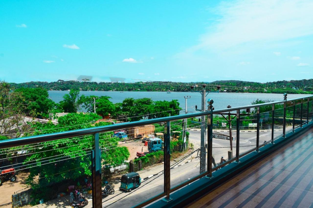 Holiday Villa Trincomalee Exterior photo