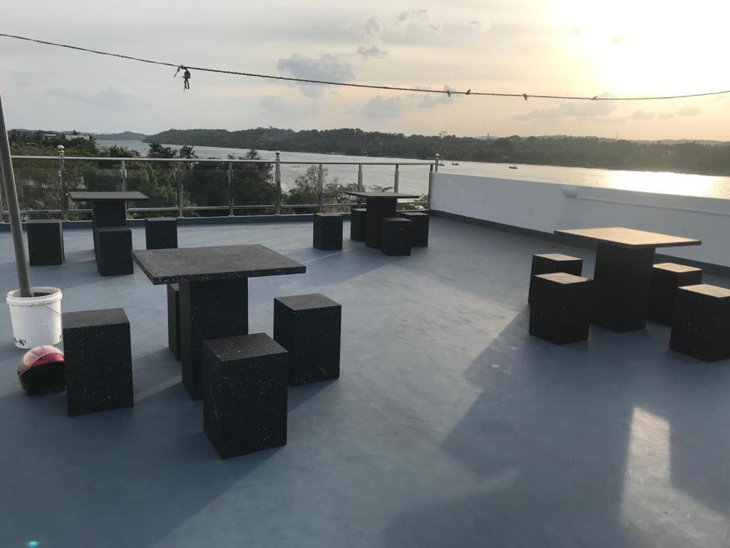 Holiday Villa Trincomalee Exterior photo