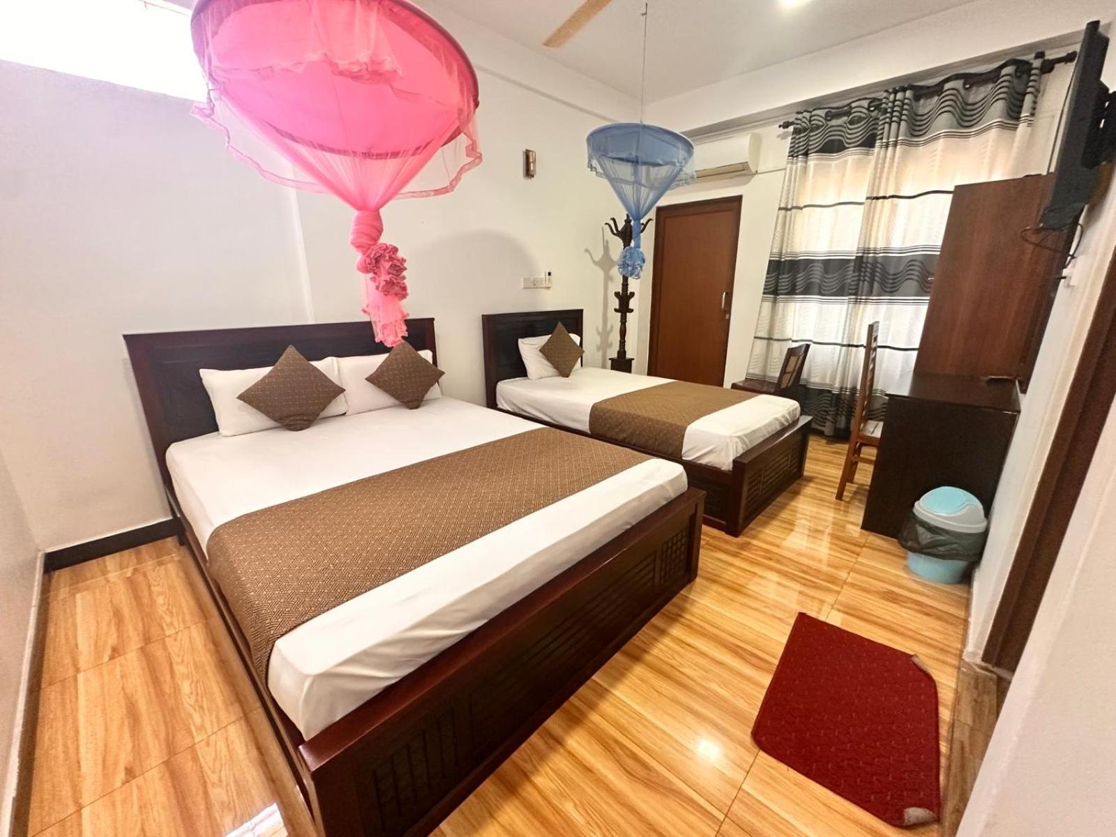 Holiday Villa Trincomalee Exterior photo